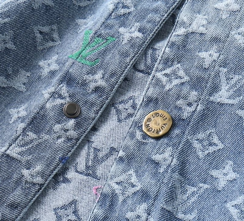 Casual Louis Vuitton Outwear 136613