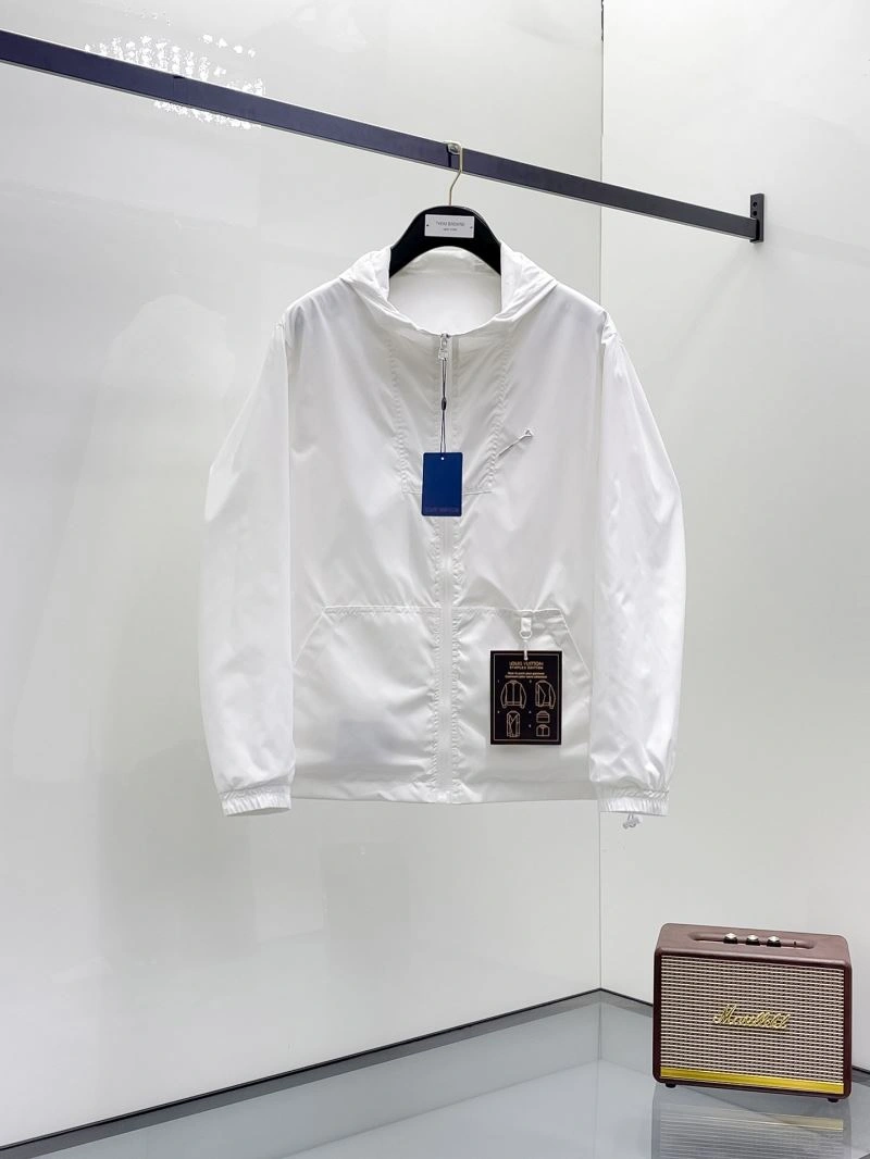 Trendsetting Louis Vuitton Outwear 136610