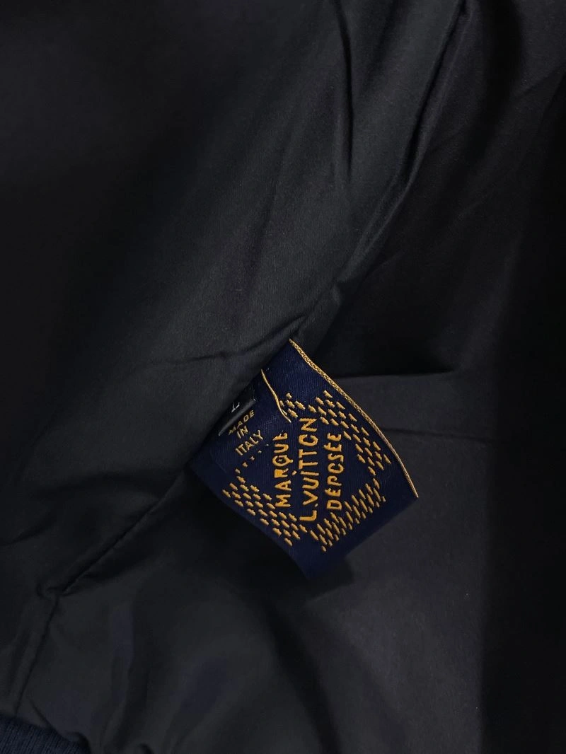 Popular Louis Vuitton Outwear 136612