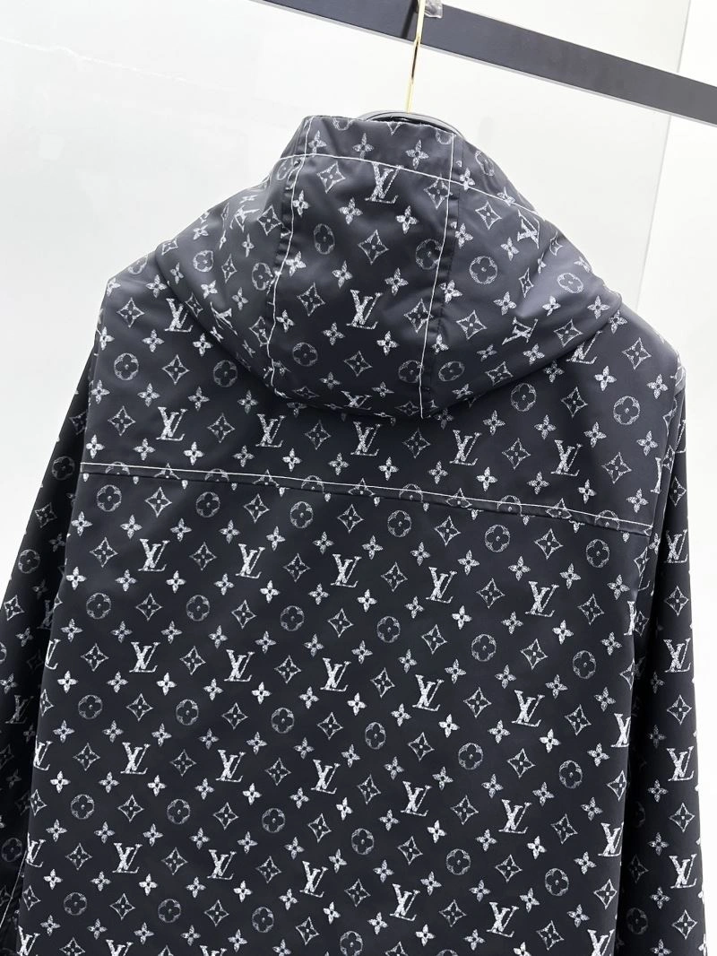 Louis Vuitton Outwear Snug 136604