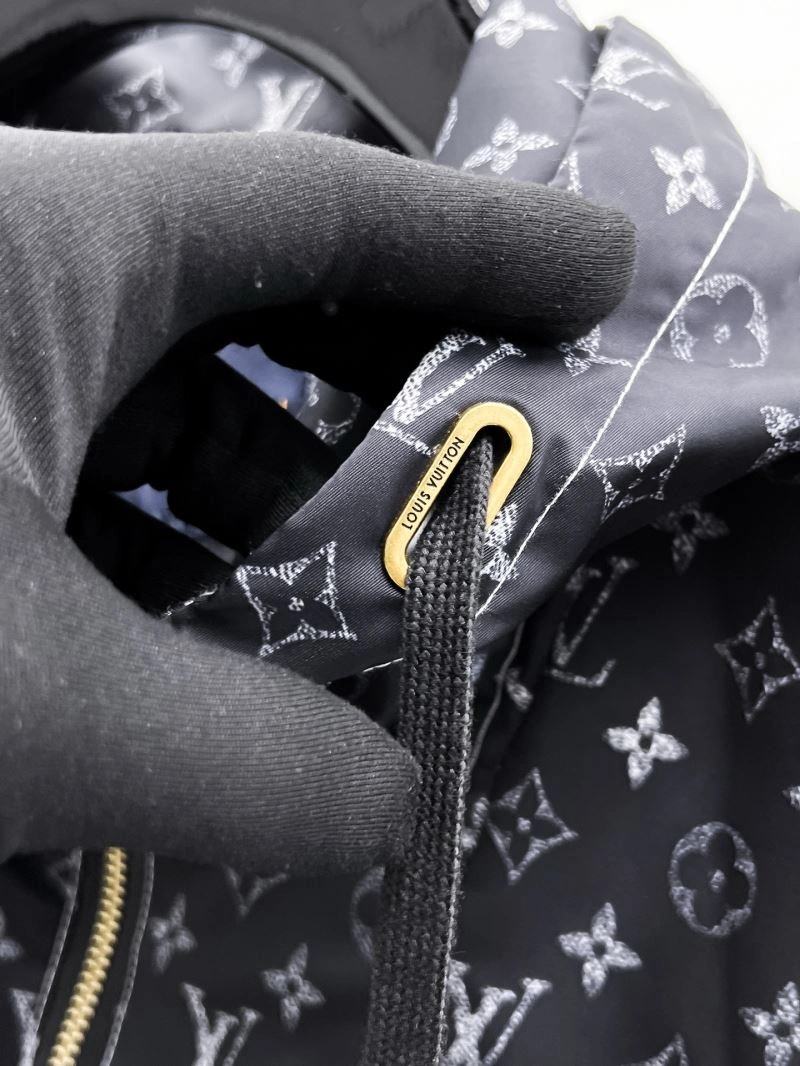 Louis Vuitton Outwear Snug 136604