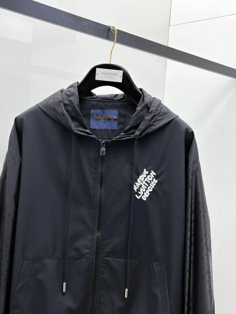 Functional Louis Vuitton Outwear 136597