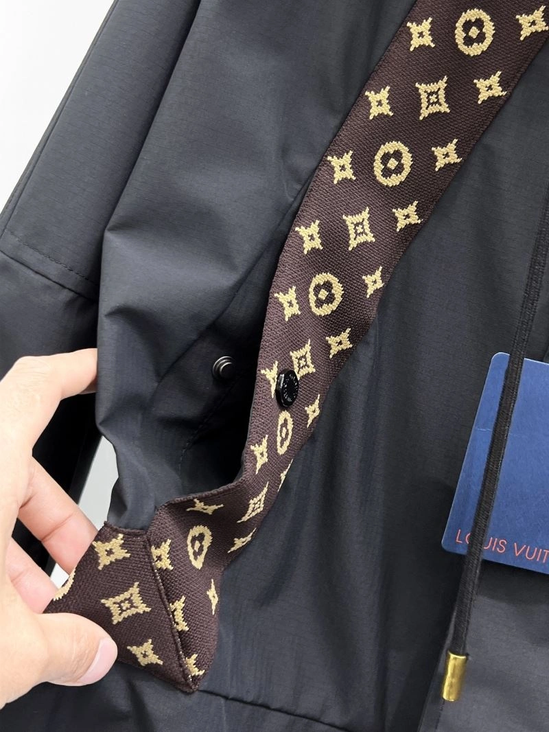 Louis Vuitton Outwear Effortless 136602