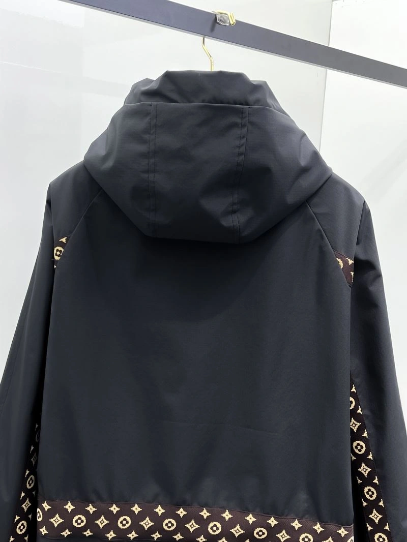 Louis Vuitton Outwear Effortless 136602