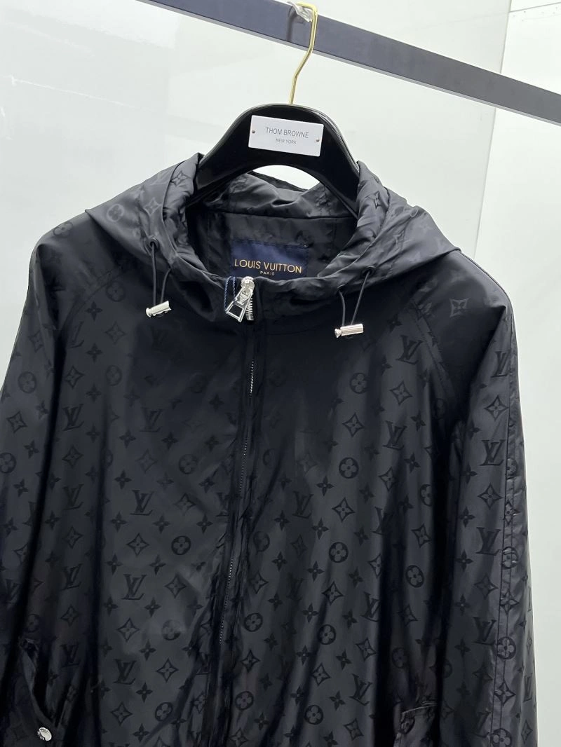 SoftTouch Louis Vuitton Outwear 136600