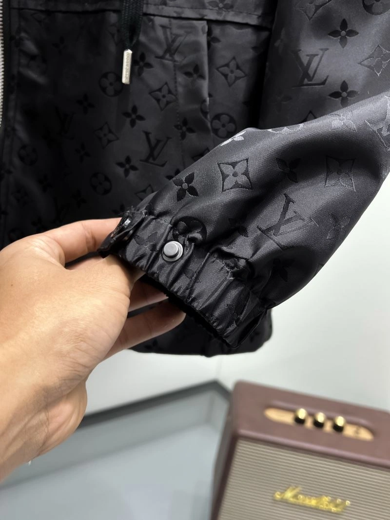 Louis Vuitton Outwear WeatherProof 136595