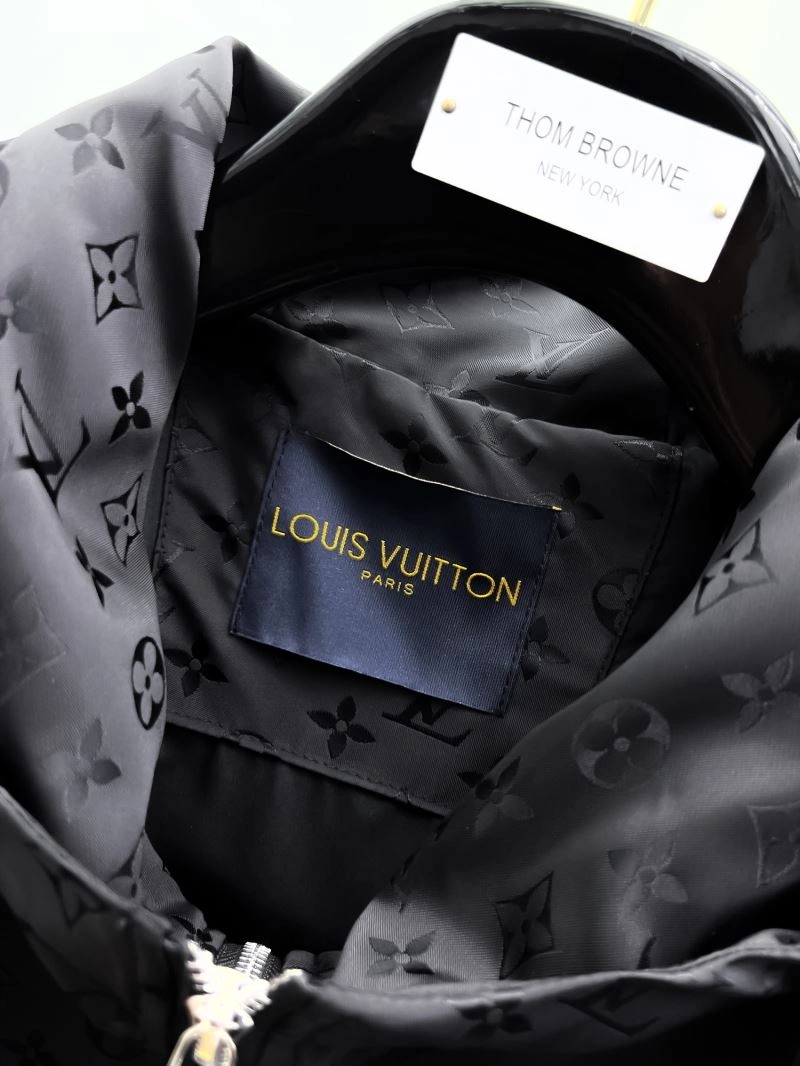 Louis Vuitton Outwear WeatherProof 136595