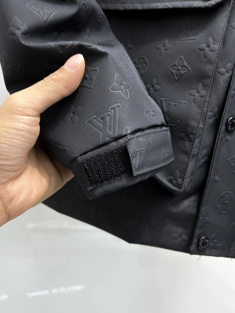 Louis Vuitton Outwear Thermal 136672