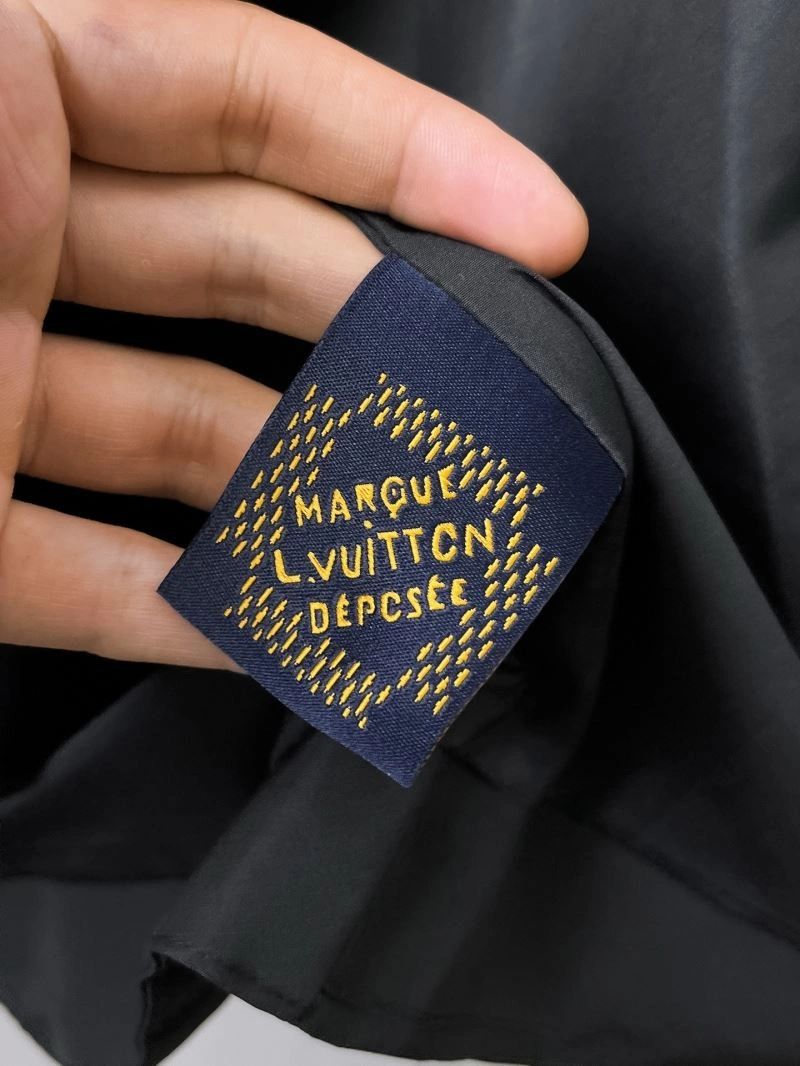 Louis Vuitton Outwear SmartChoice 136593