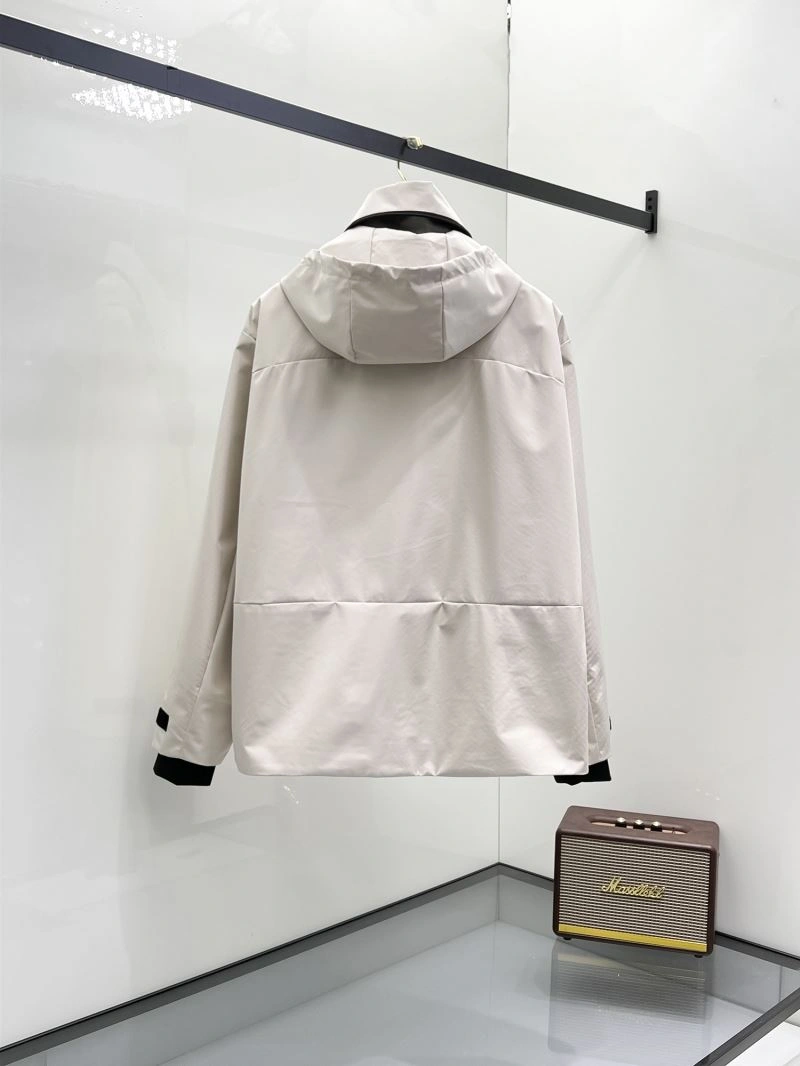 Durable Louis Vuitton Outwear 136596
