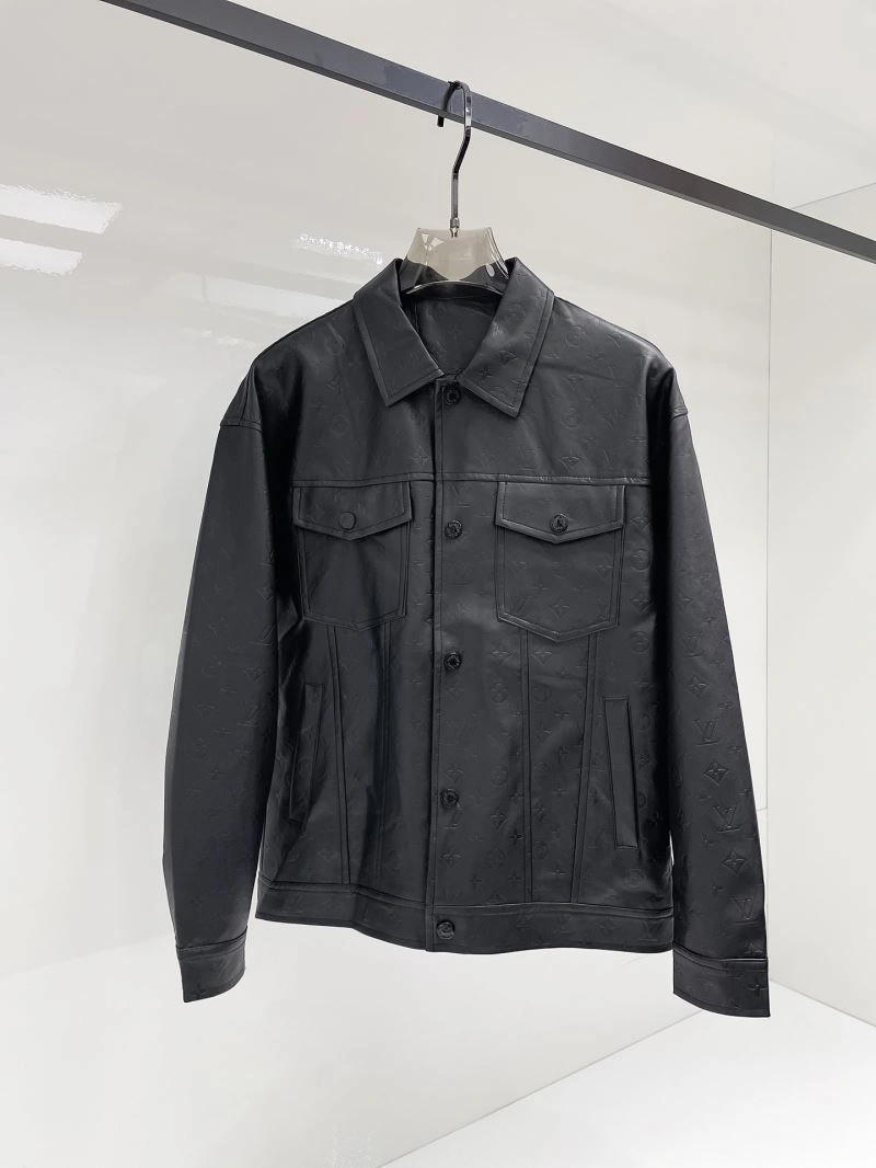 Supportive Louis Vuitton Outwear 136599