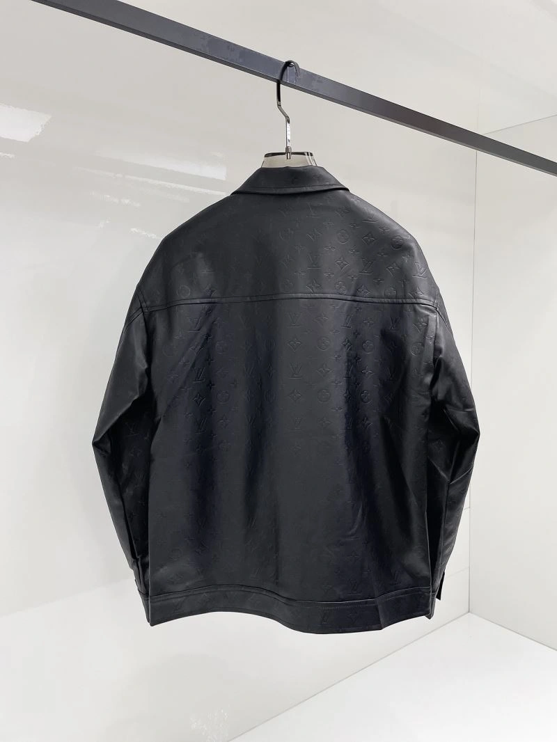 Supportive Louis Vuitton Outwear 136599