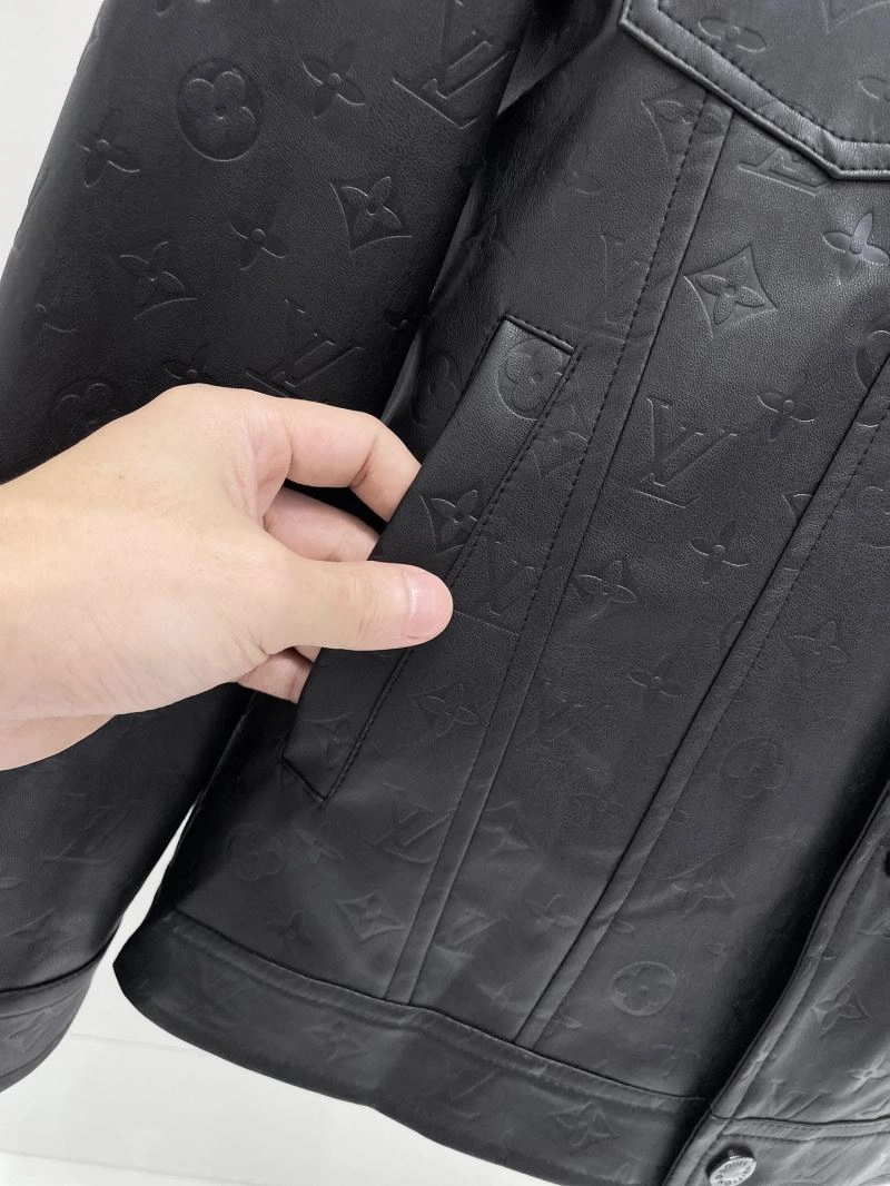 Supportive Louis Vuitton Outwear 136599