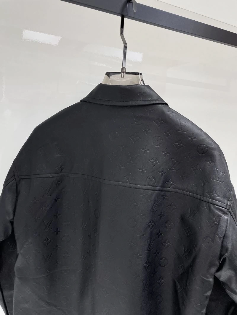 Supportive Louis Vuitton Outwear 136599