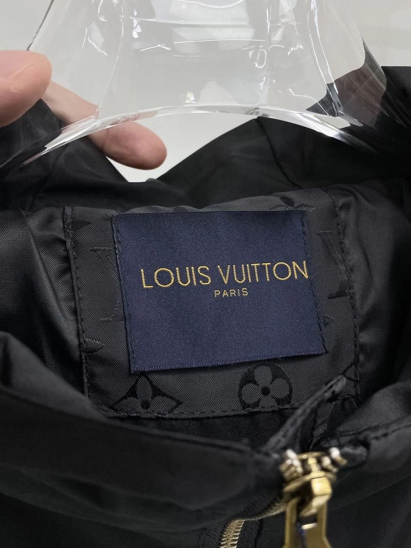 Louis Vuitton Outwear AllSeason 136587
