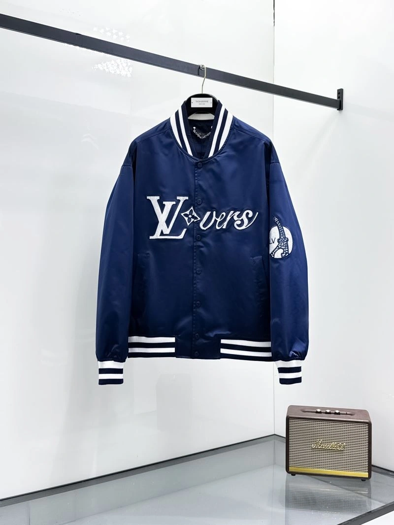 Louis Vuitton Outwear Minimalist 136585