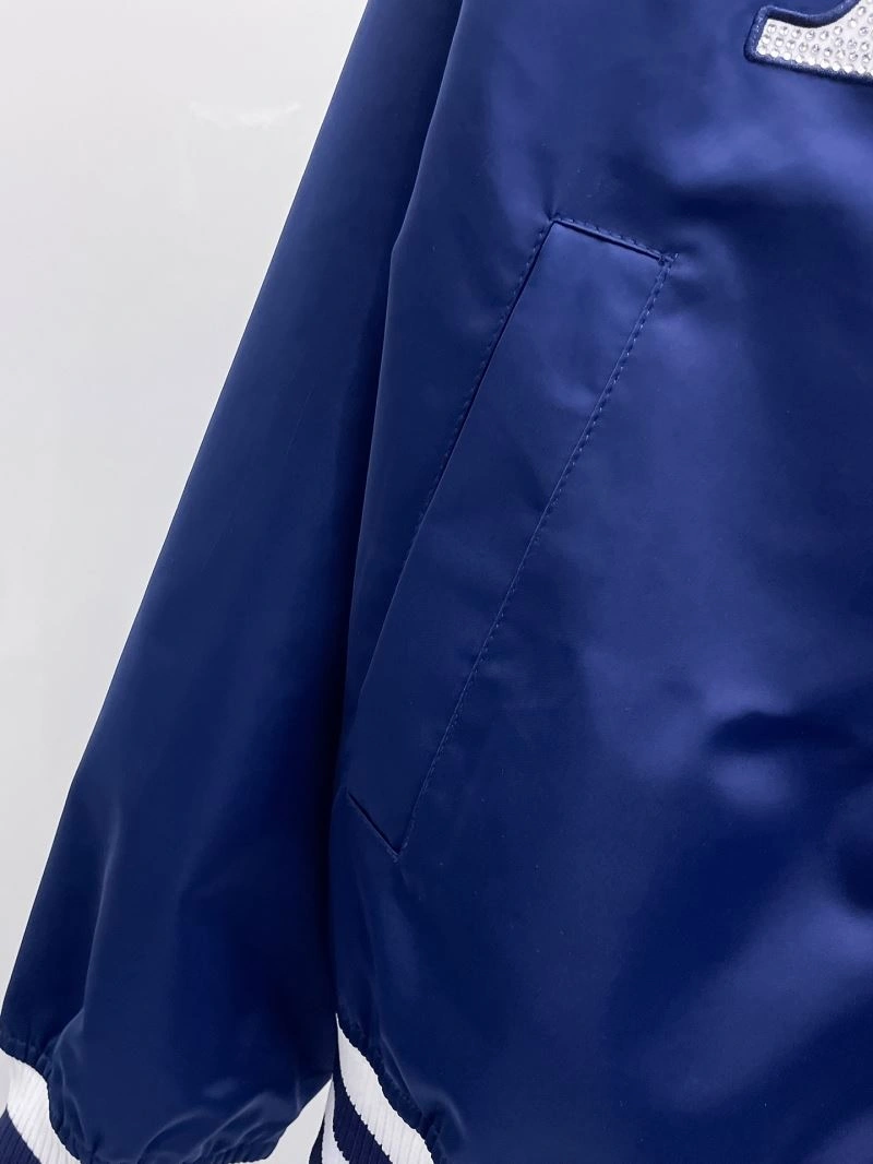 Louis Vuitton Outwear Minimalist 136585