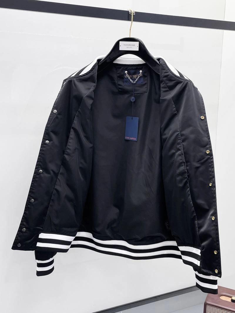 Louis Vuitton Outwear Packable 136582