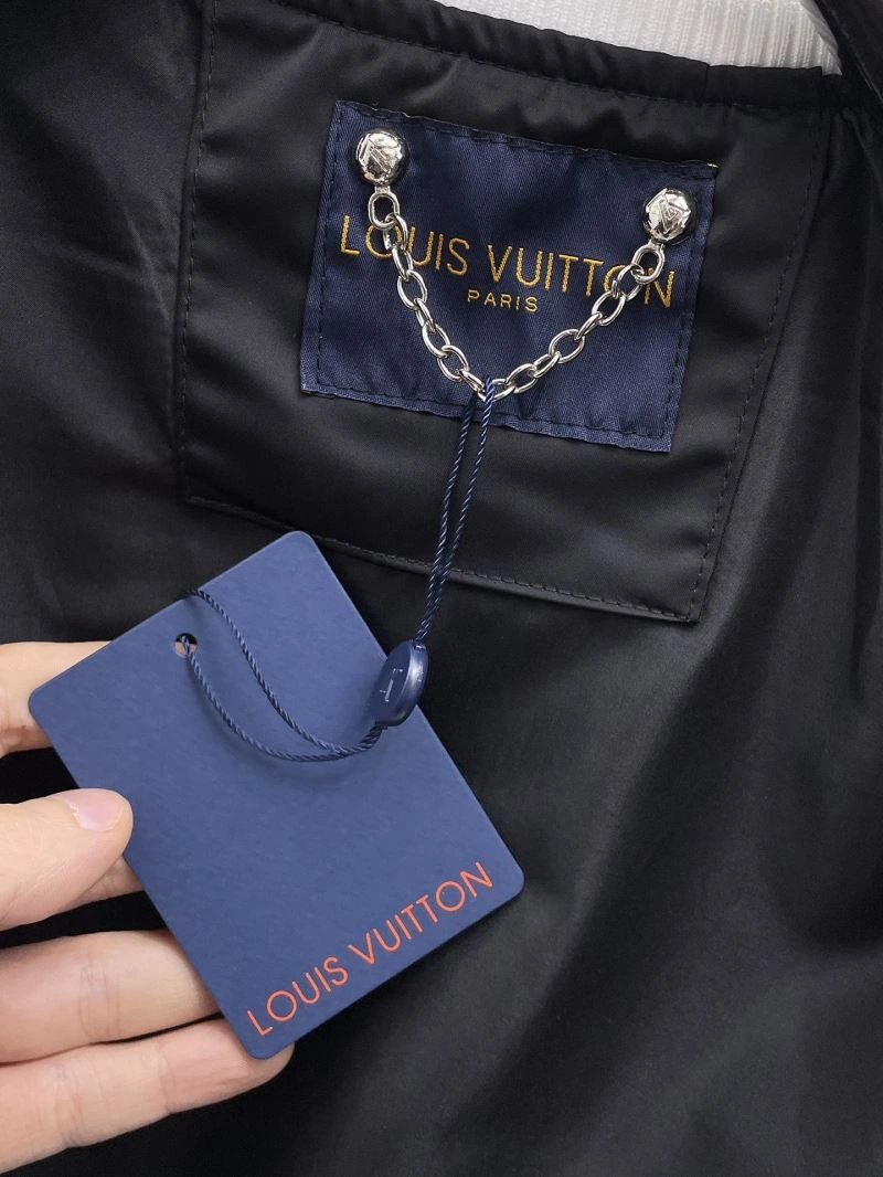 Louis Vuitton Outwear Packable 136582