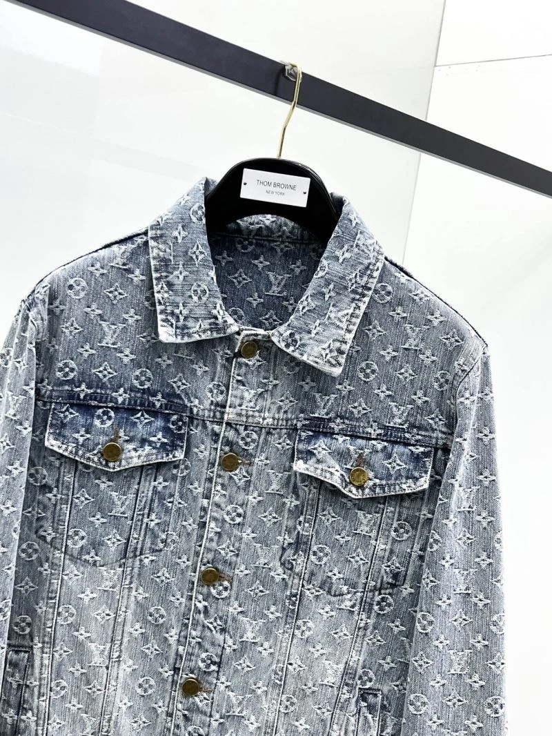 Louis Vuitton Outwear Neat 136581