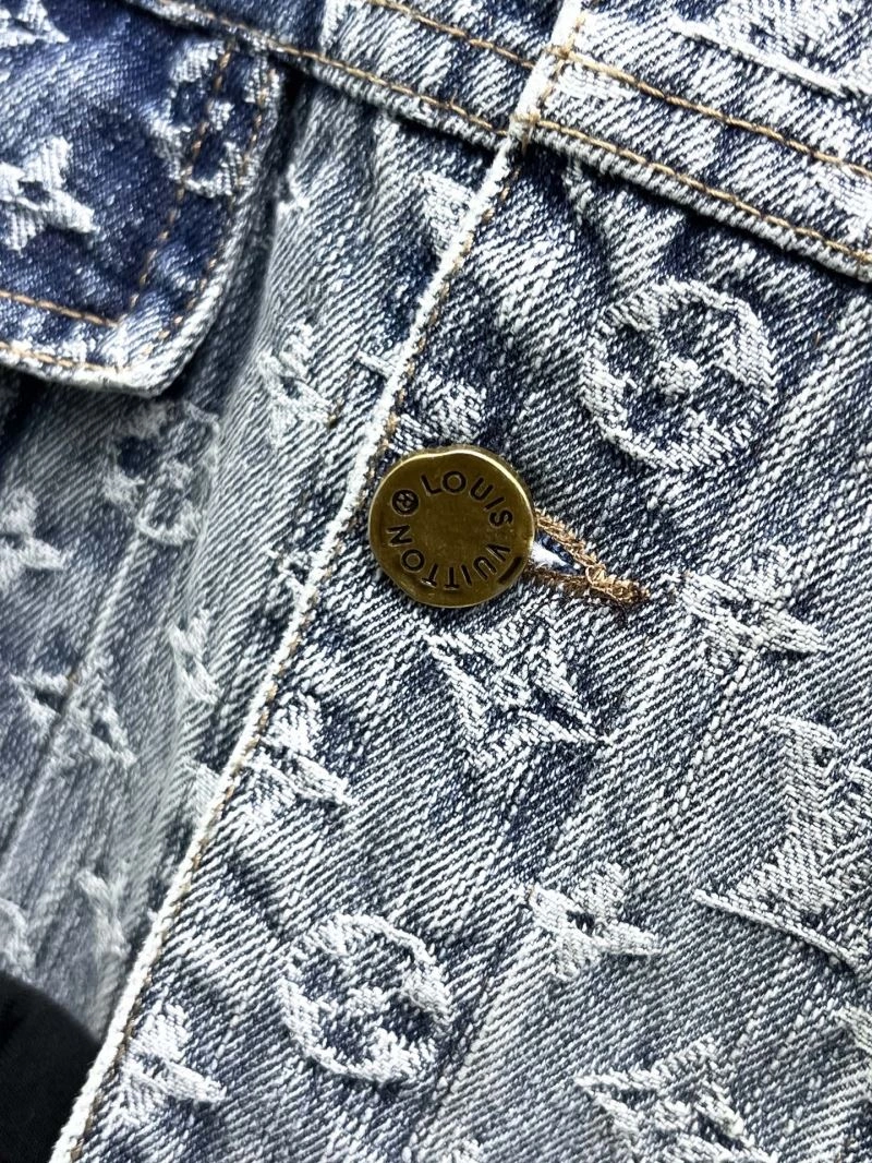 Louis Vuitton Outwear Neat 136581