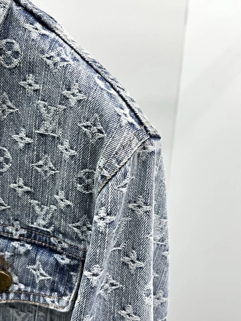 Louis Vuitton Outwear Neat 136581