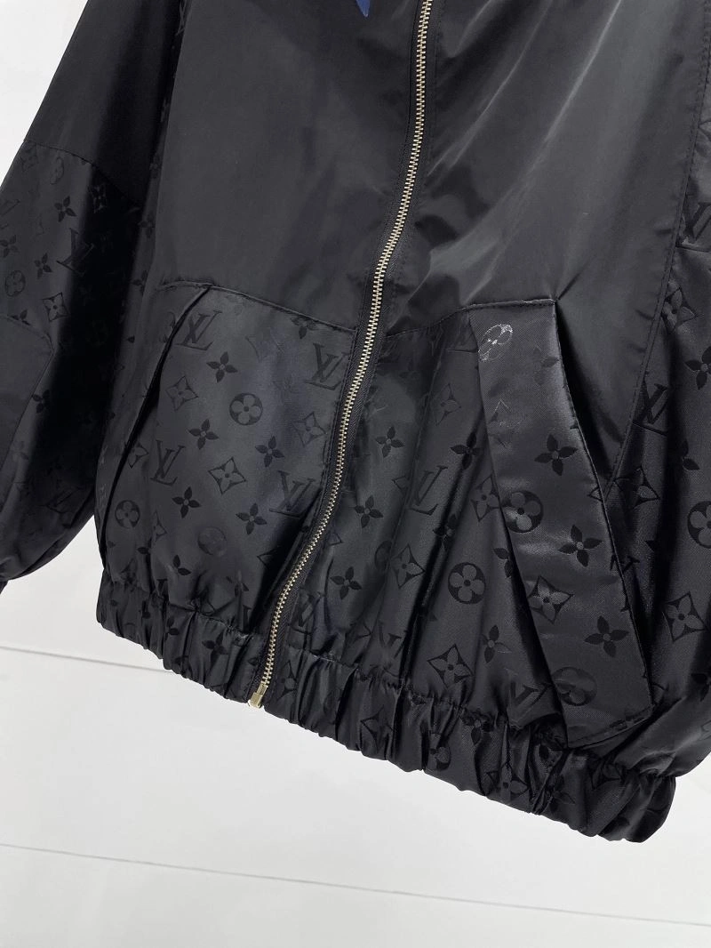 SunProtective Louis Vuitton Outwear 136579