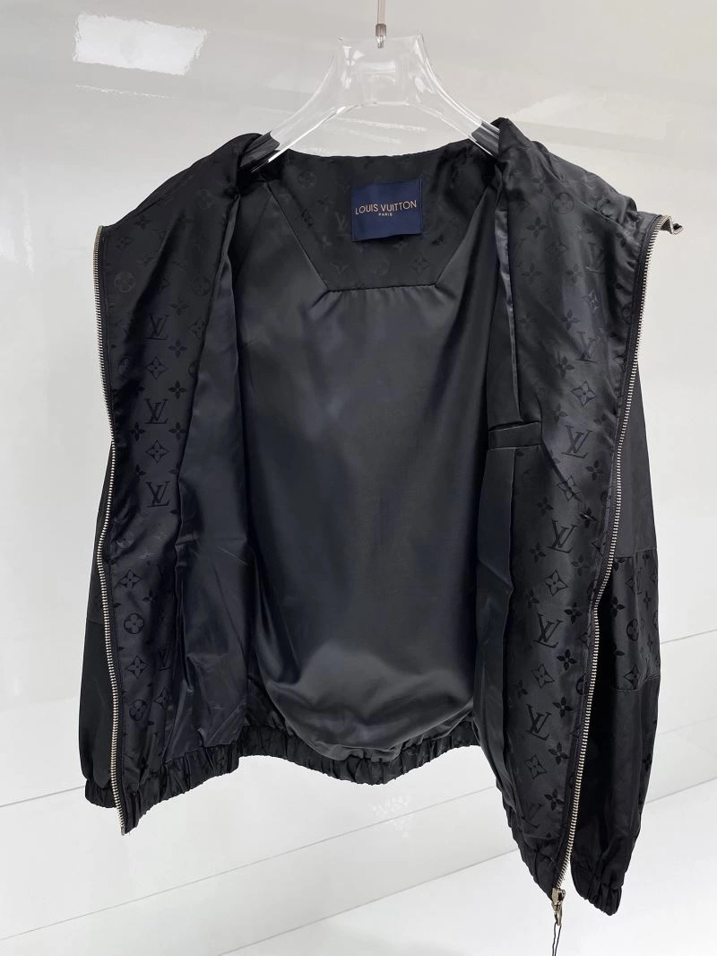 SunProtective Louis Vuitton Outwear 136579