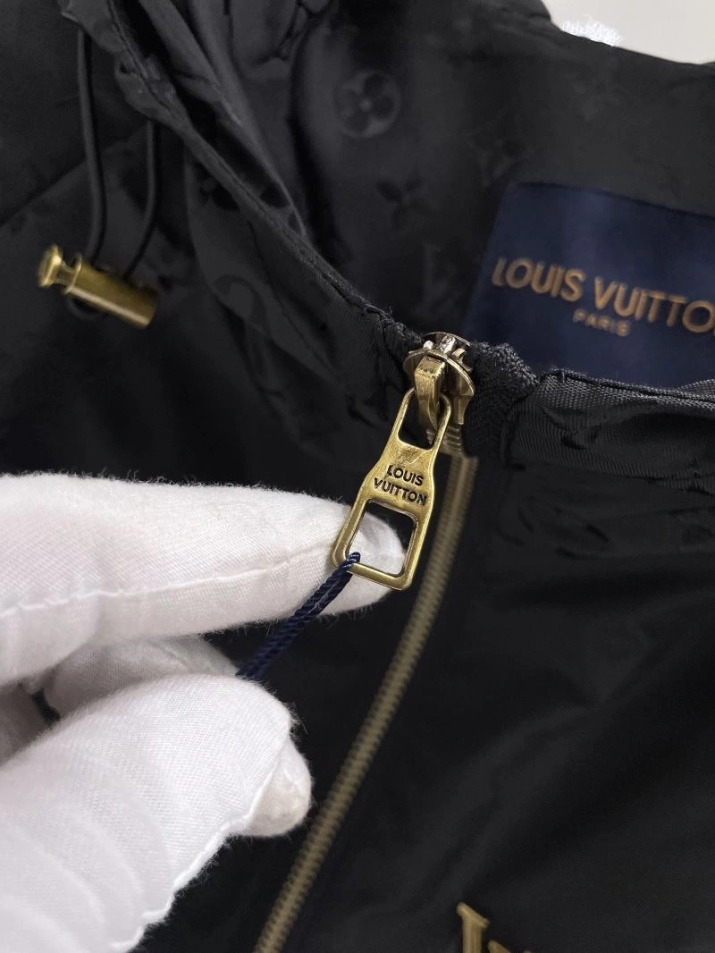SunProtective Louis Vuitton Outwear 136579