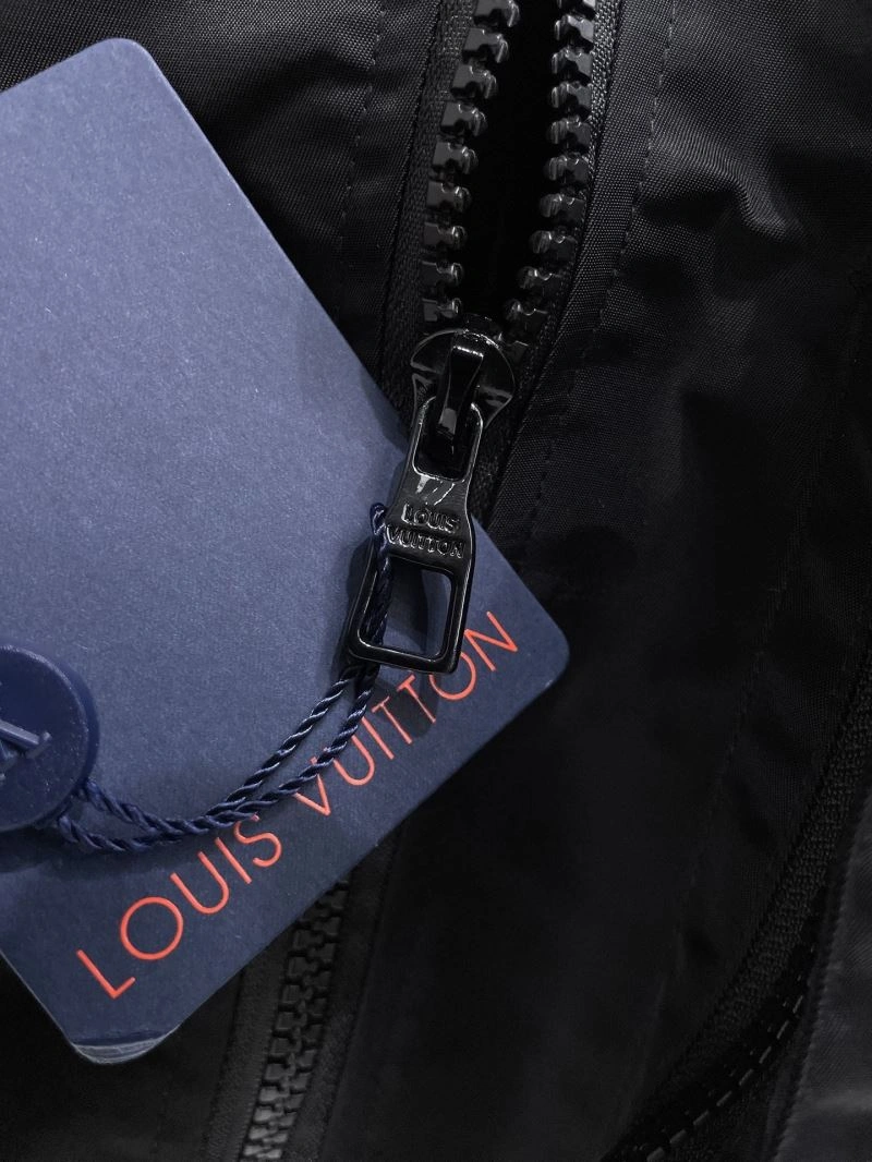Louis Vuitton Outwear SportInspired 136580