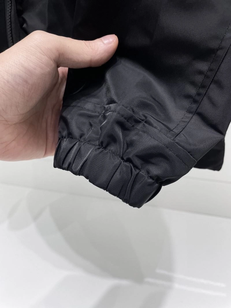 Louis Vuitton Outwear SportInspired 136580
