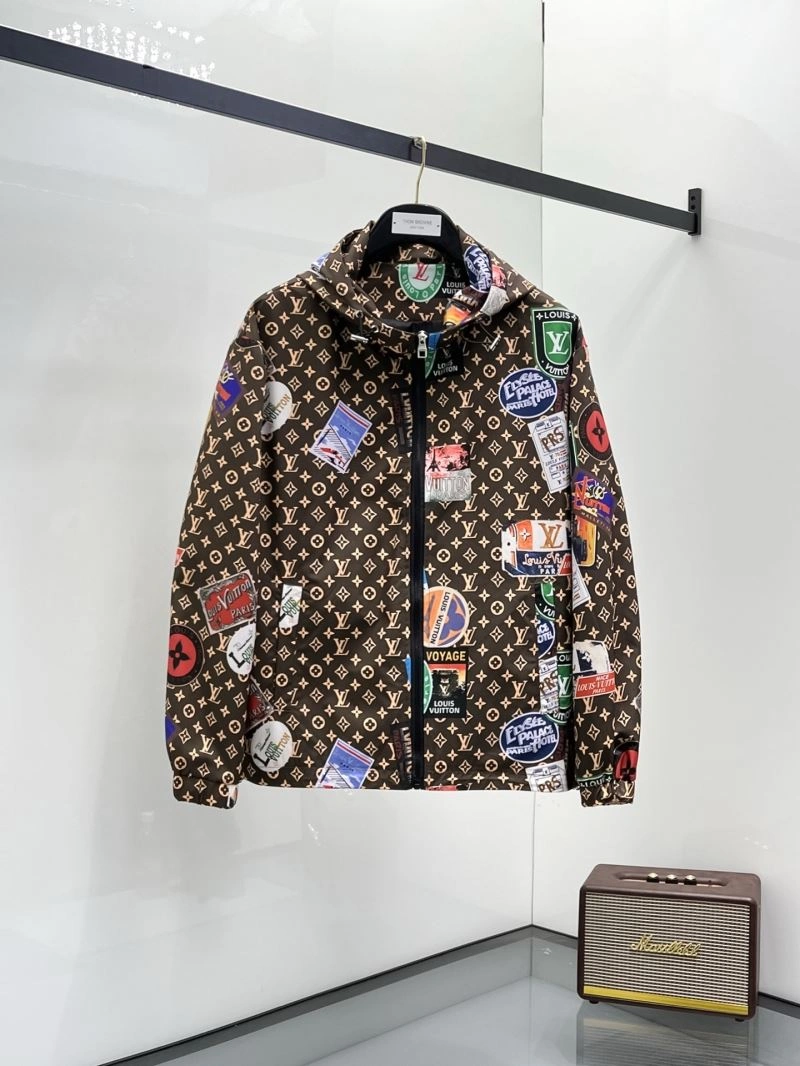 OdorResistant Louis Vuitton Outwear 136573
