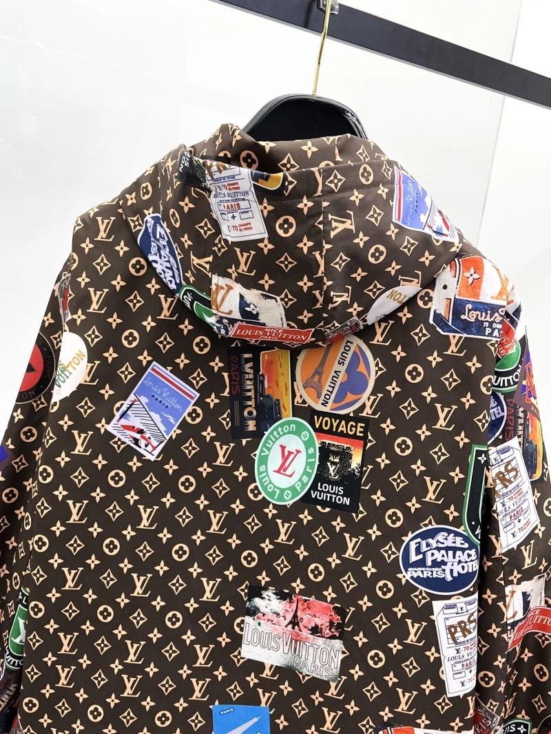 OdorResistant Louis Vuitton Outwear 136573