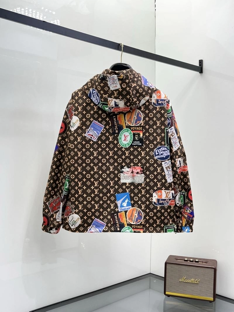 OdorResistant Louis Vuitton Outwear 136573