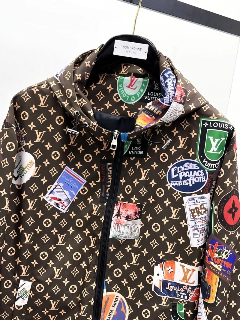 OdorResistant Louis Vuitton Outwear 136573