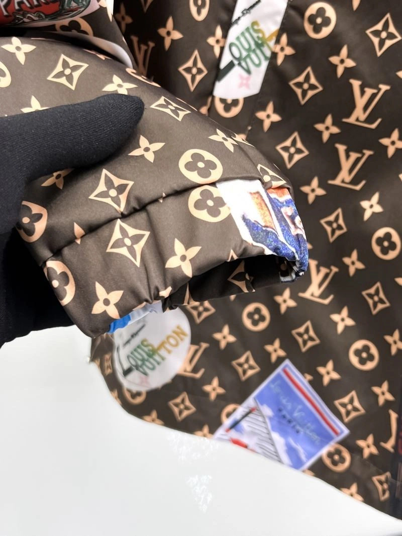 OdorResistant Louis Vuitton Outwear 136573
