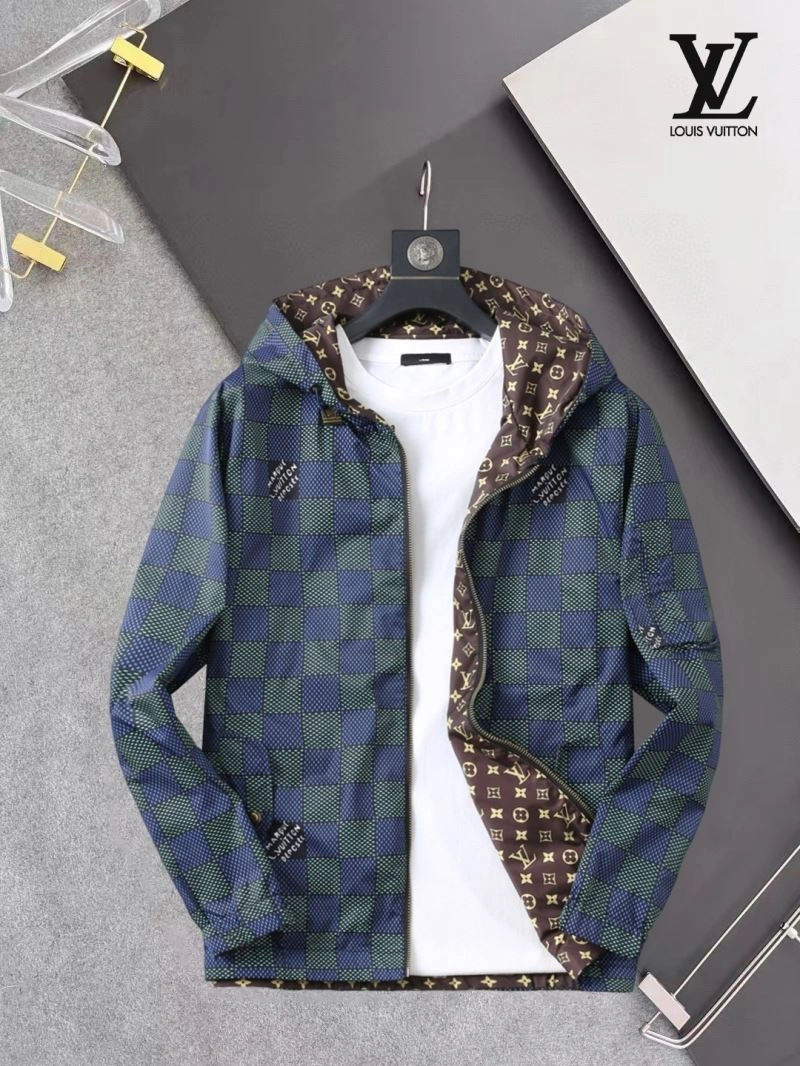 Louis Vuitton Outwear Cozy 136571