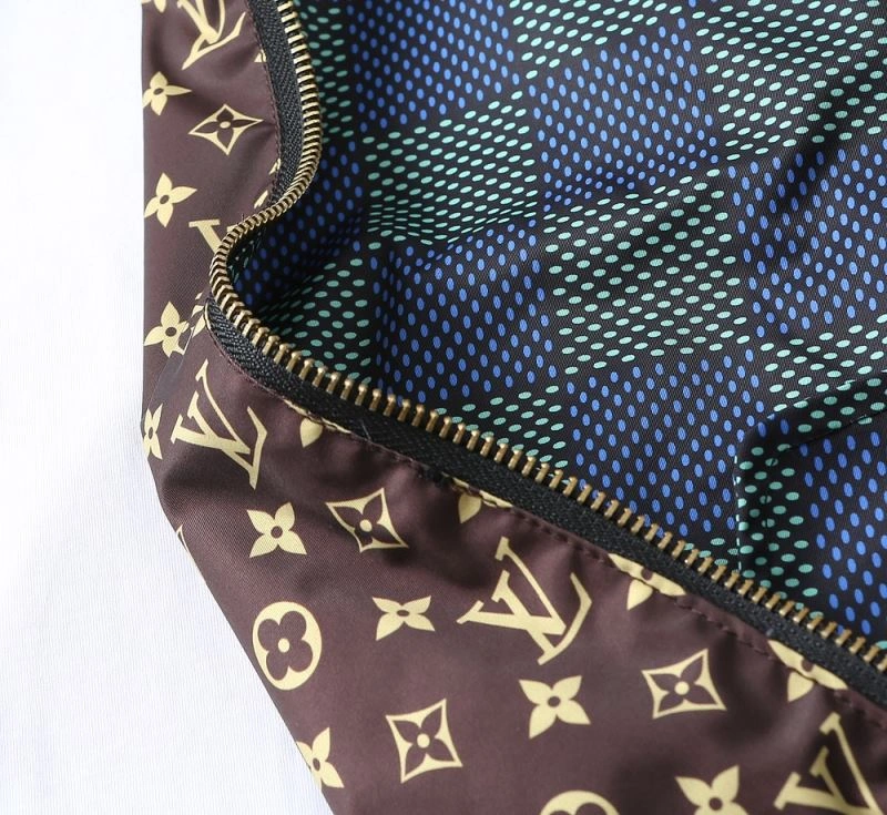 Louis Vuitton Outwear Cozy 136571