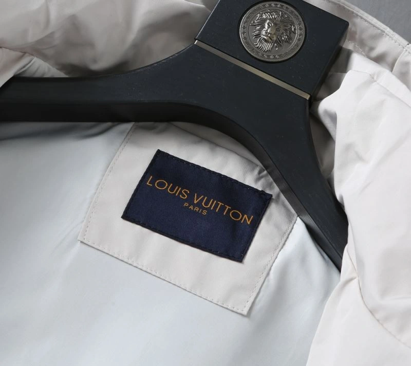 Sustainable Louis Vuitton Outwear 136564