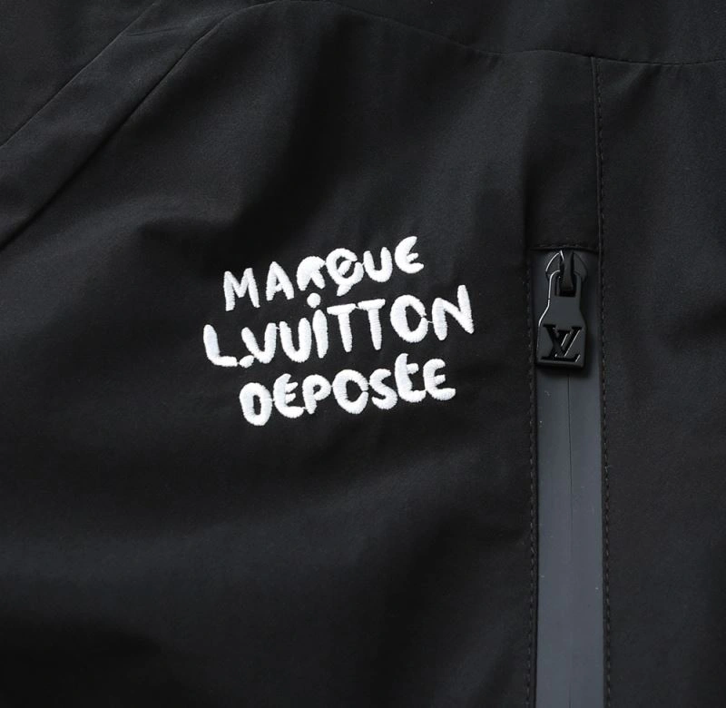 OdorResistant Louis Vuitton Outwear 136565