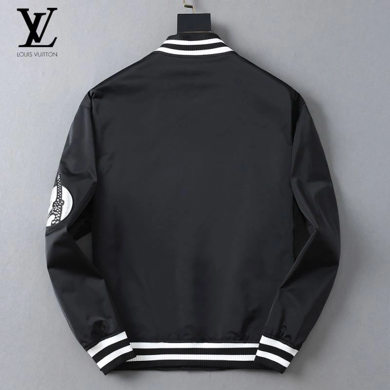 Chic Louis Vuitton Outwear 136555