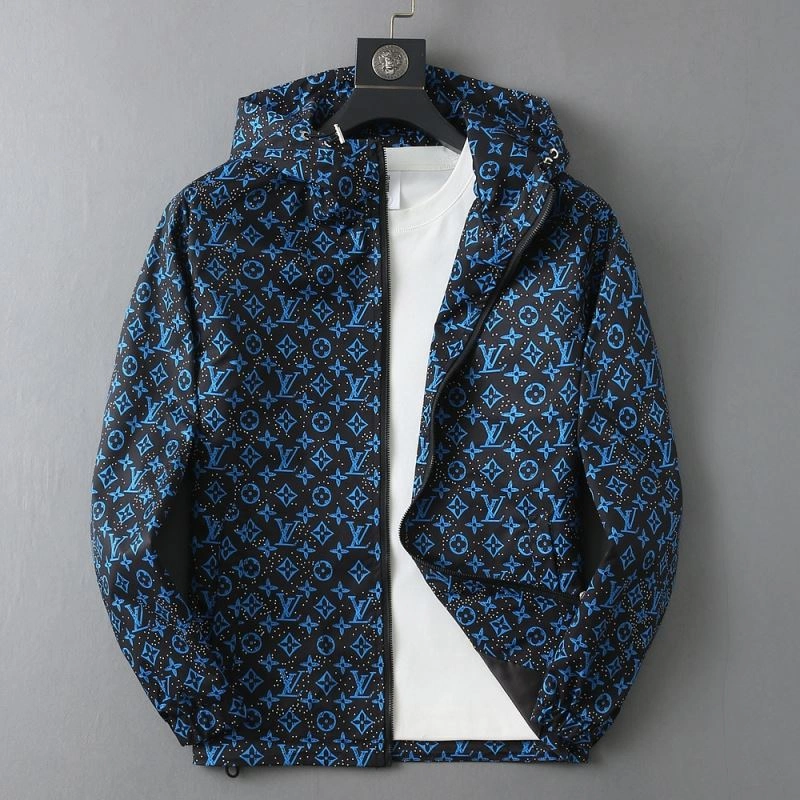 Effortless Louis Vuitton Outwear 136556