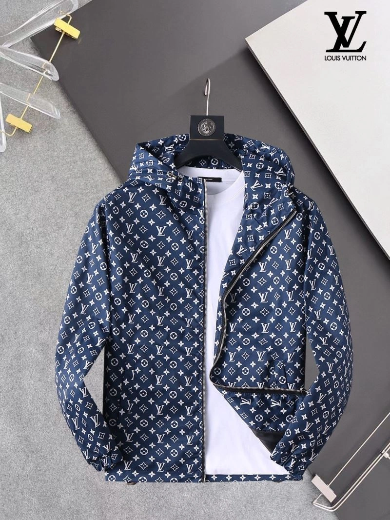 HighPerformance Louis Vuitton Outwear 136558
