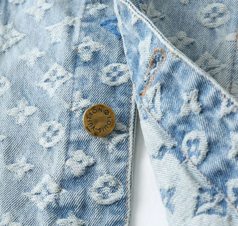 Original Louis Vuitton Outwear 136554