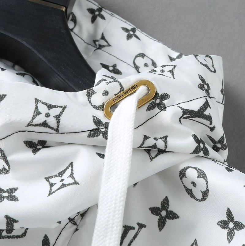 Louis Vuitton Outwear Premium 136559
