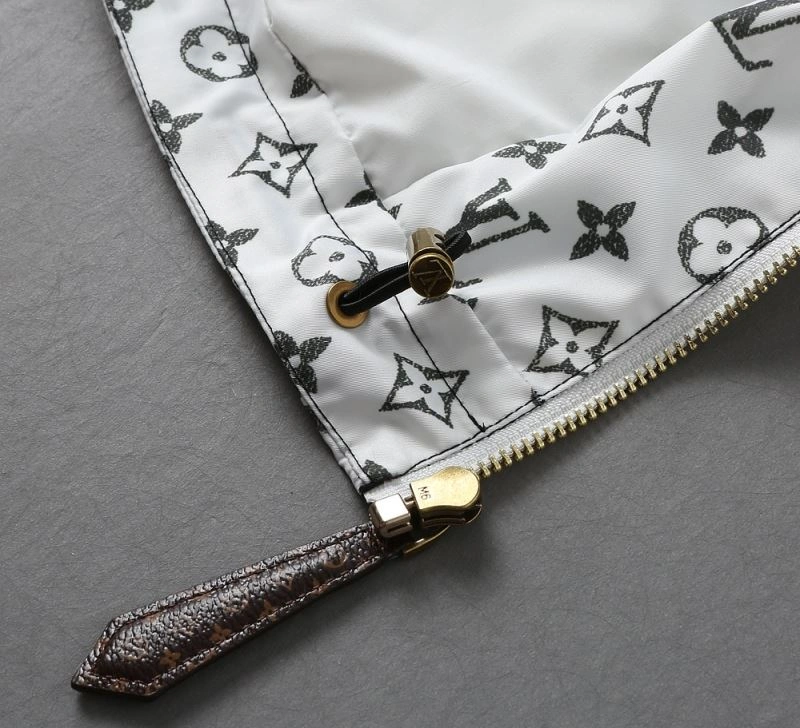 Louis Vuitton Outwear Premium 136559