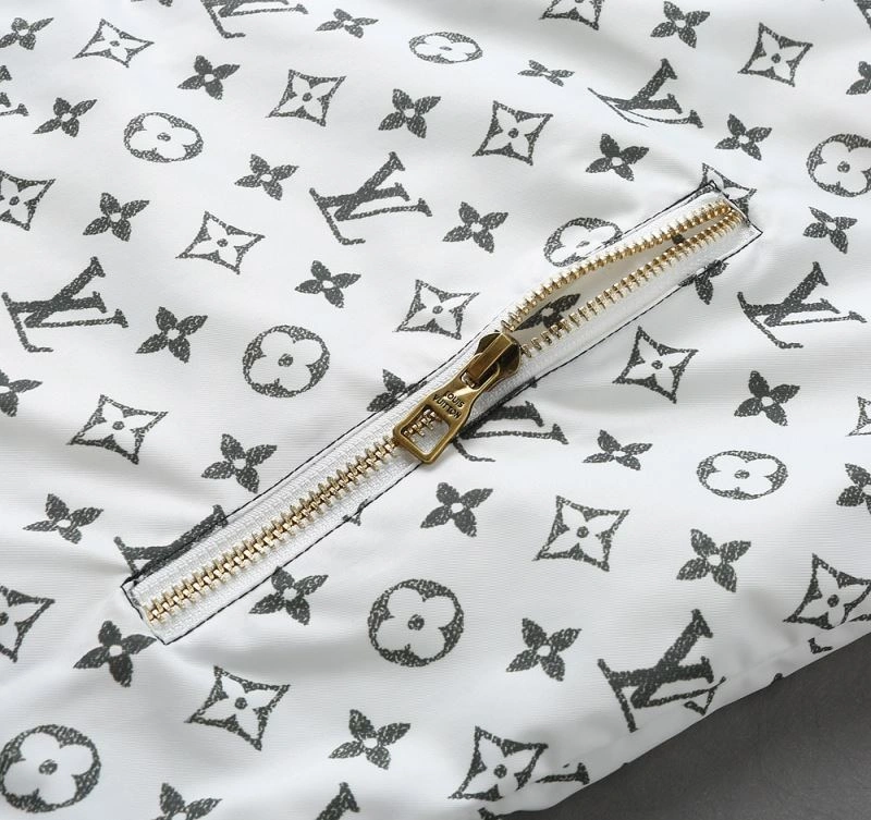 Louis Vuitton Outwear Premium 136559