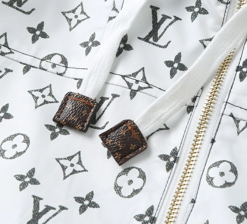 Louis Vuitton Outwear Premium 136559