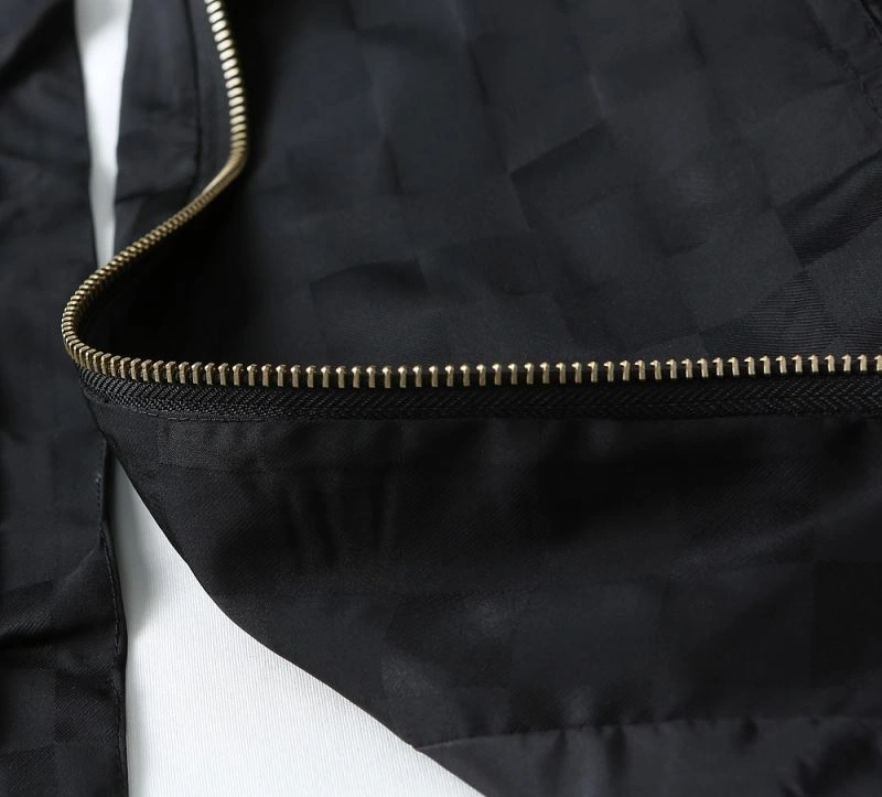 Tailored Louis Vuitton Outwear 136569