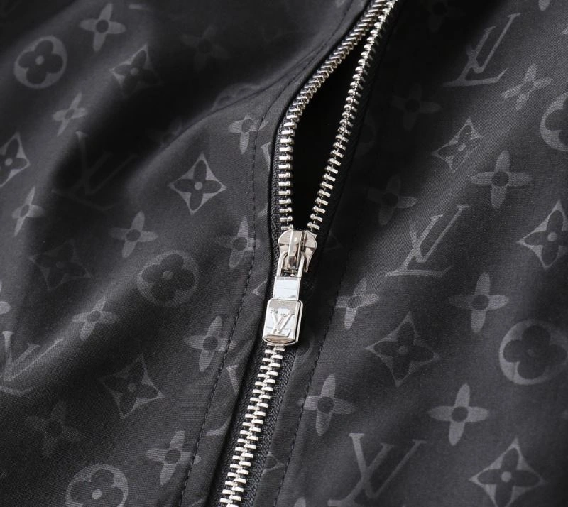 Louis Vuitton Outwear Comfortable 136546